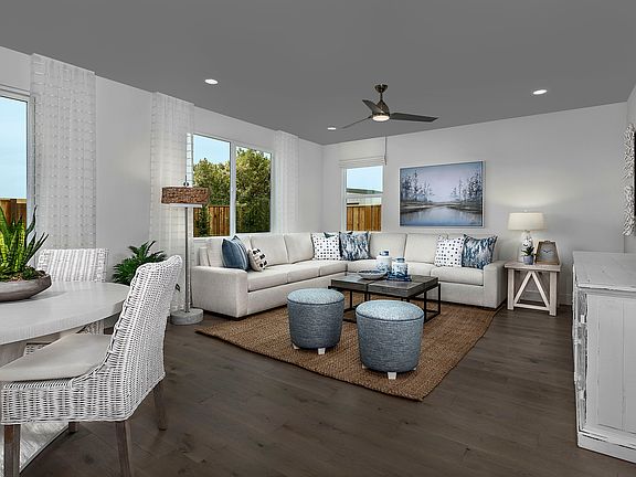 Kiper_Carousel-Hollister_Res1-Greatroom_5966c-11x8