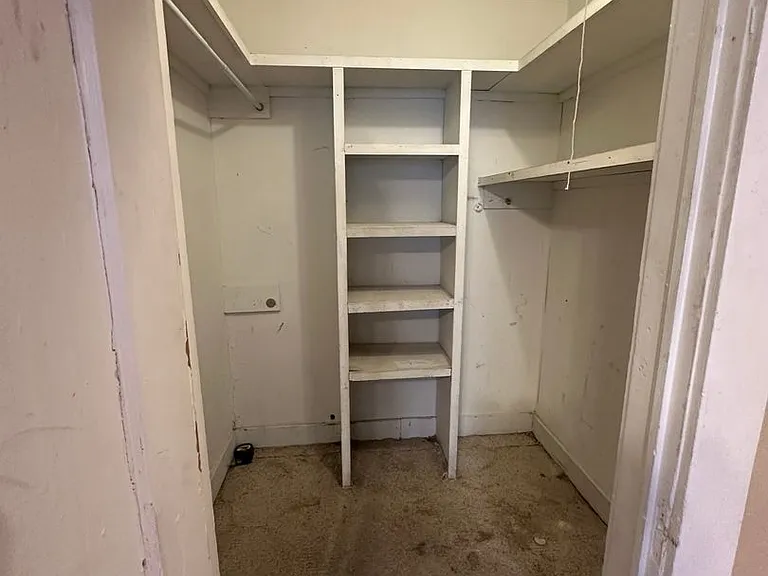 3602 S Polk- Triplex — Photo 6
