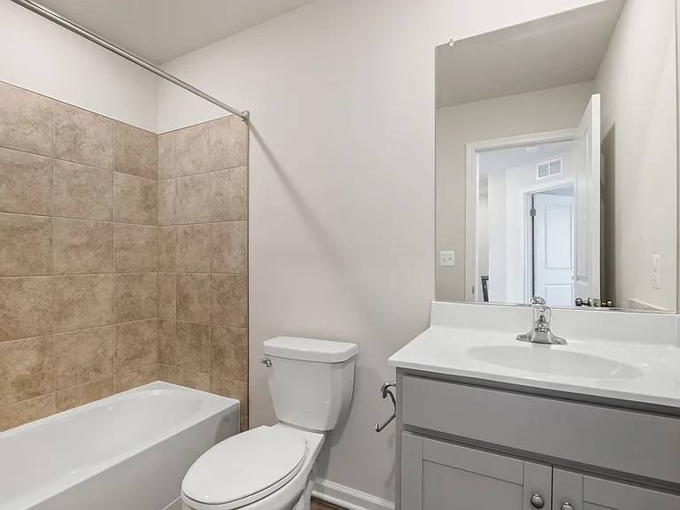 105 Milburn Dr — Photo 29