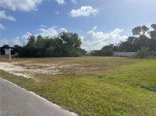 30 NE 12th Ter, Cape Coral, FL 33909