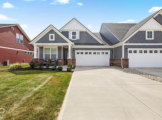 825 Stone Trace Ct, Avon, IN 46123