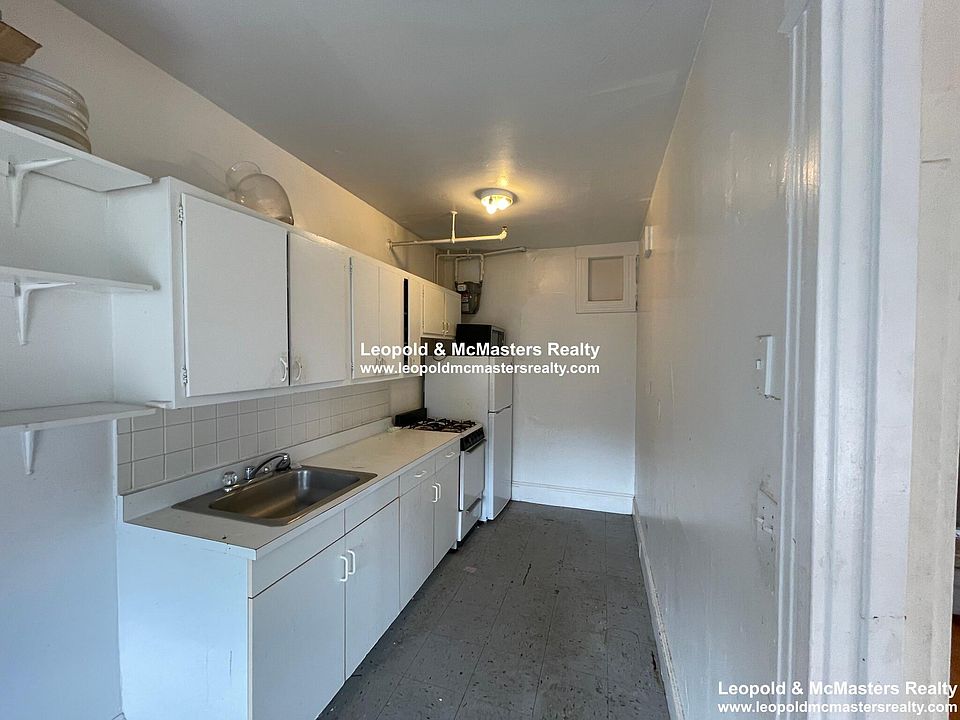 1st image of 84 Washington St #32