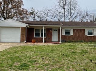 445 Blanche Dr S, Chesapeake, VA 23323