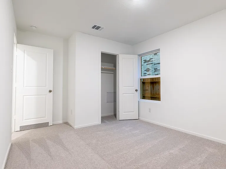 31406 Pratola Serra Cir — Photo 22