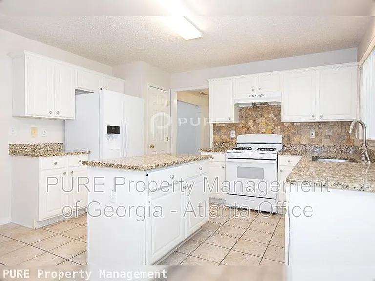 3468 Chastain Glen Ln NE — Photo 10