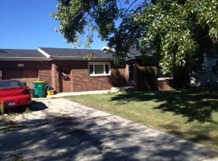 1525 Waverly Pl, Joliet, IL 60435