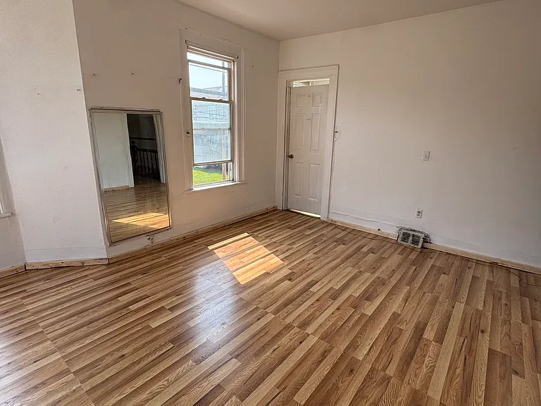 357 Harral Ave #1 — Photo 4