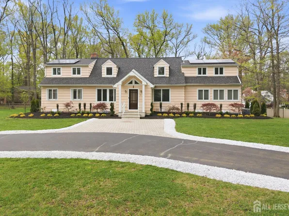 15 Southfield Rd, Edison, NJ 08820