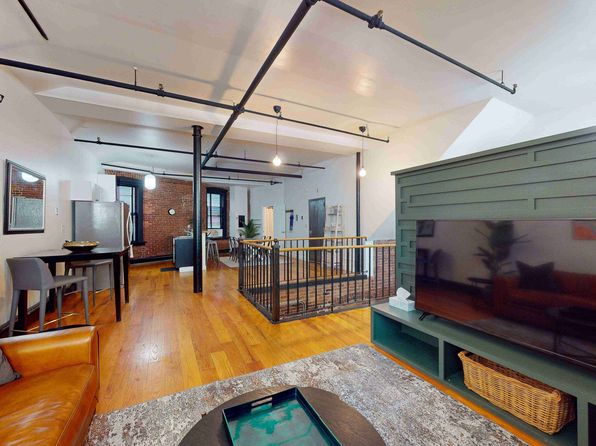 (undisclosed Address)