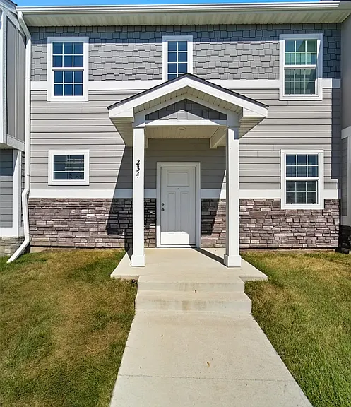 234 NW Common Pl — Photo 1