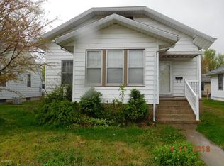 2041 Clarke St, Murphysboro, IL 62966