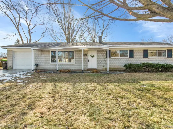 40631 Rock Hill Ln, Novi, MI 48375