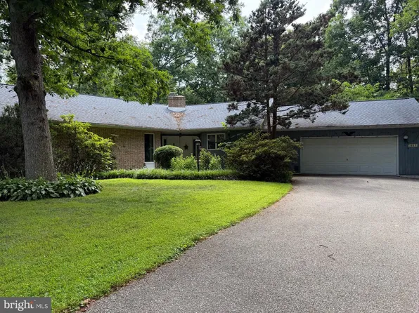 1049 Ridge Rd, Gettysburg, PA 17325