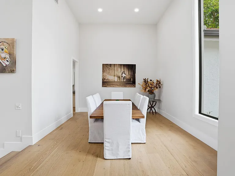 11180 Isle Brook Ct — Photo 38