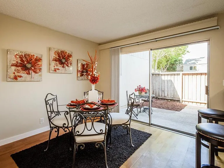 1252 Rosita Rd — Photo 19