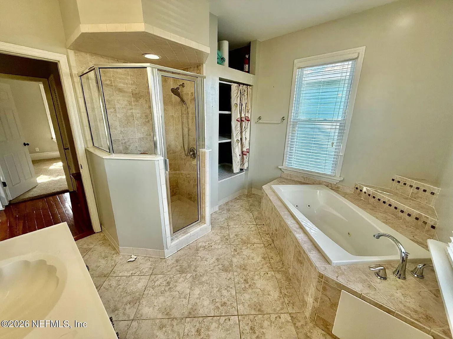 3 bed, 1.5 bath, 1644 sqft, $1,900 — Photo 3