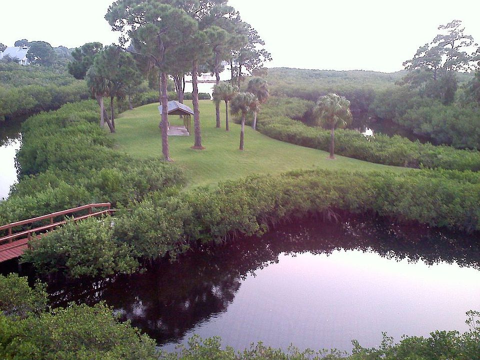 Views from windows/balconies