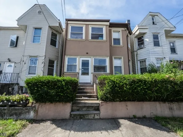 272 Getty Ave, Paterson City, NJ 07503