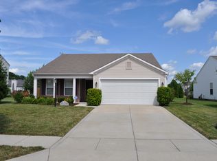 11985 Chapelwood Ln, Fishers, IN 46037