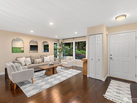 4th image of 12816 184th Drive SE