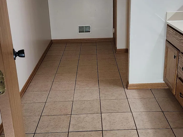7325 Midland Rd #9 — Photo 18