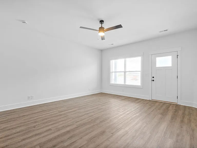103 Front Ridge Cir — Photo 3