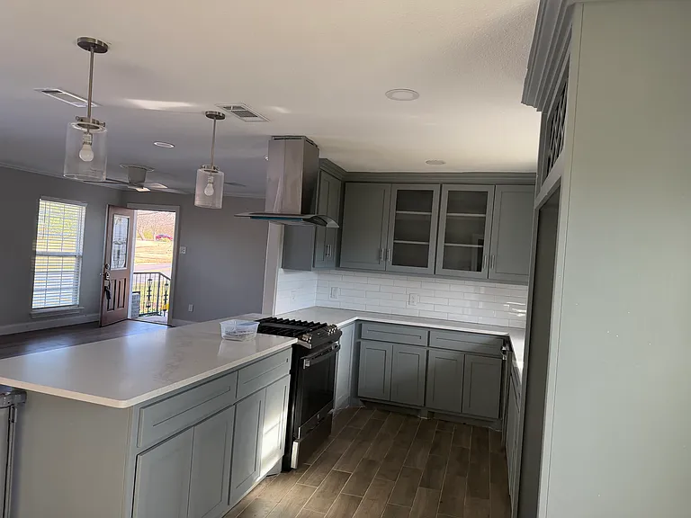 320 W Washington St — Photo 5