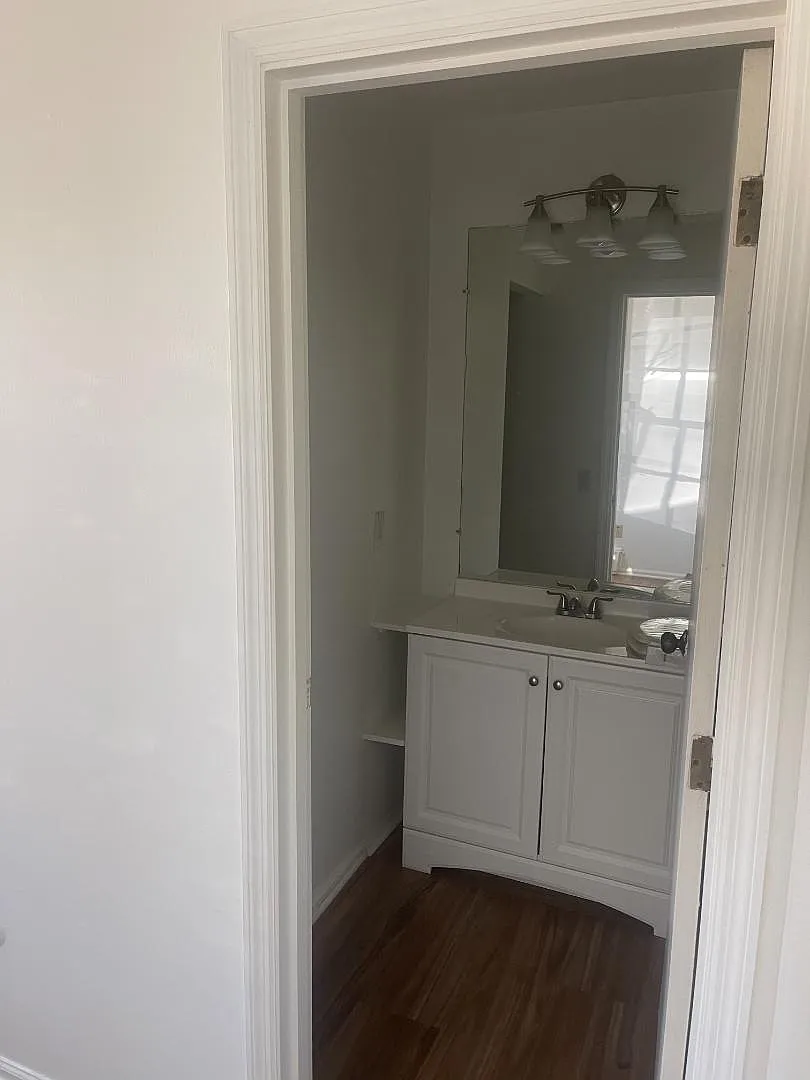 325 W. High St - 3 — Photo 3