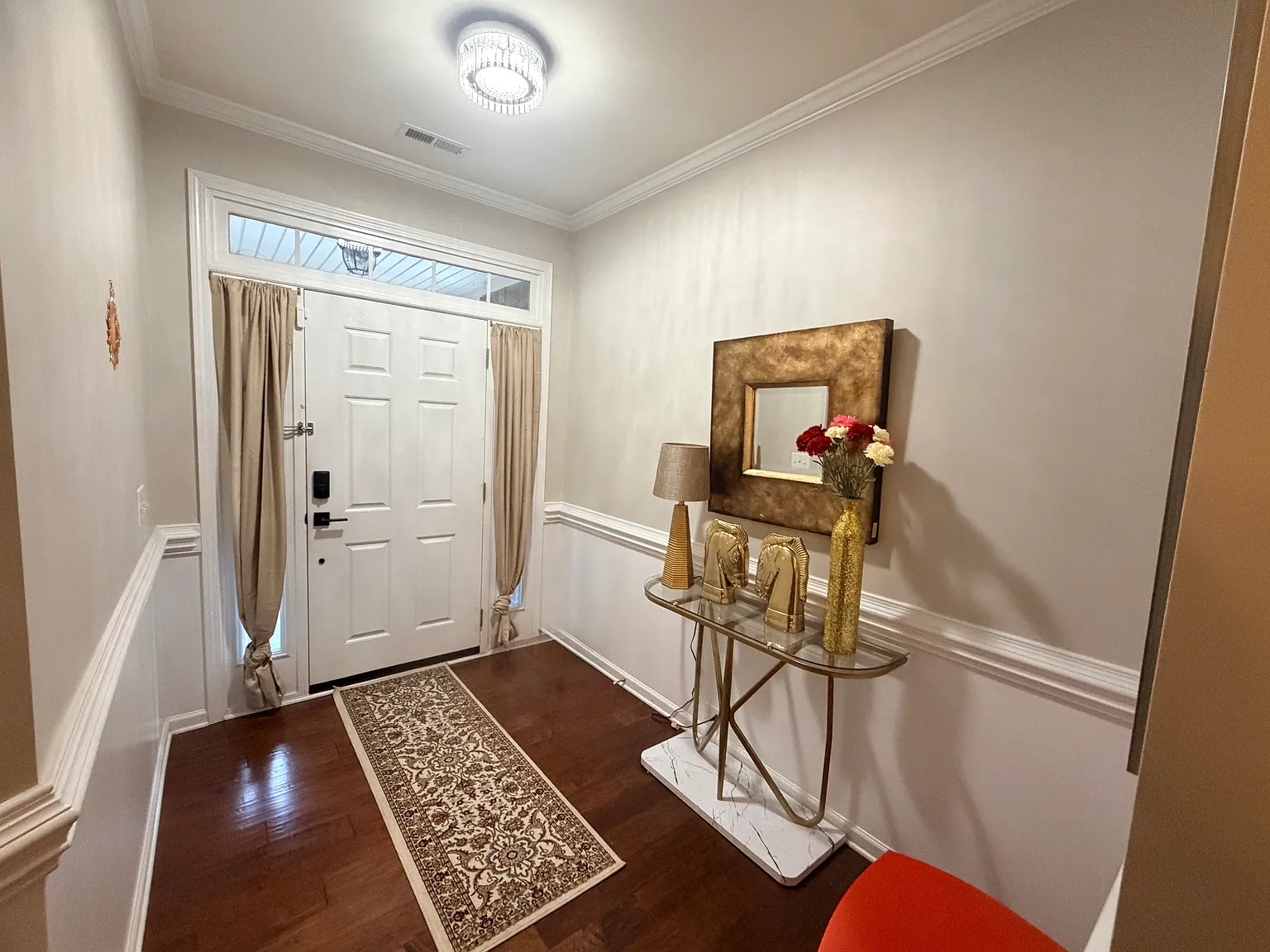4 bed, 2.5 bath, 2880 sqft, $3,200 — Photo 4