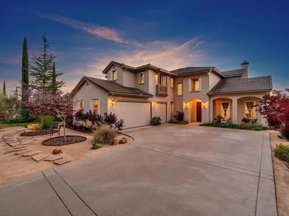 1545 Loch Ness Dr, Fallbrook, CA 92028