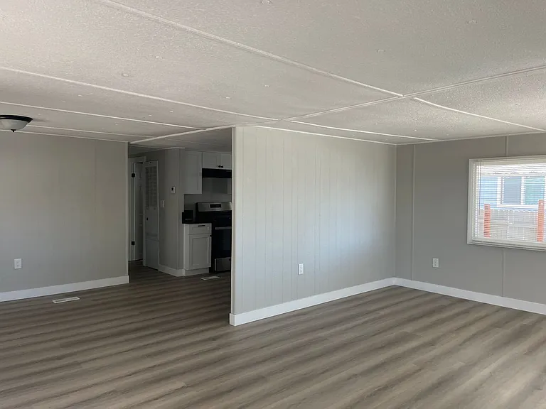 44099 D St — Photo 12