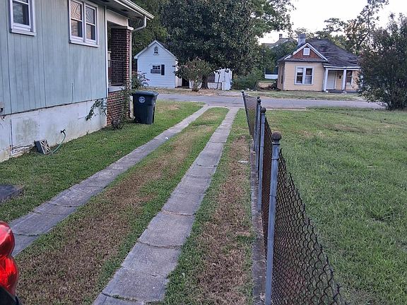 3rd image of 7615 3rd Ave S