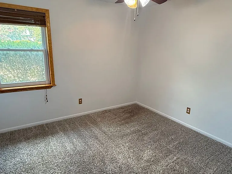 1001 Traci Dr — Photo 6