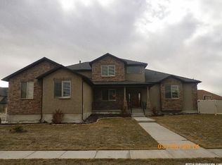1110 Coventry Cir, Syracuse, UT 84075