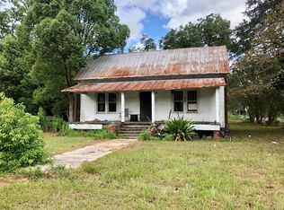 504 Strickland Ave, Blackshear, GA 31516