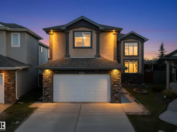 2435 Hagen Way NW, Edmonton, AB T6R 3L5