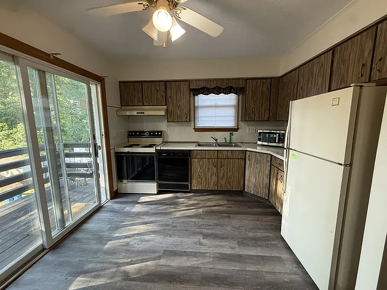 463 Pierpont Rd #2-4 — Photo 13