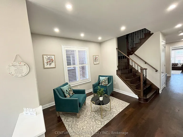199 Windfields Farm Dr W — Photo 6