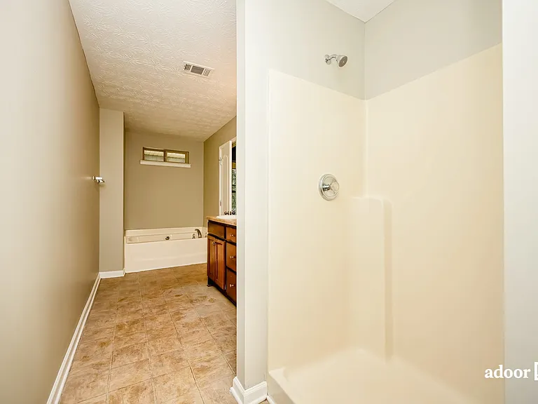 1125 McConaughy Ct — Photo 8