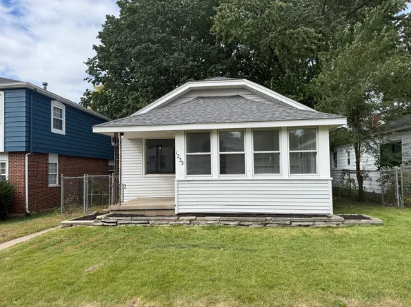 1233 S 29th St, South Bend, IN 46615
