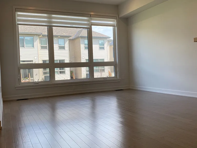 370 Walden Dr — Photo 14