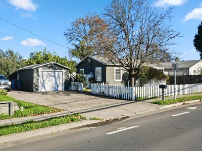 1677 Hearn Avenue, Santa Rosa, CA, 95407