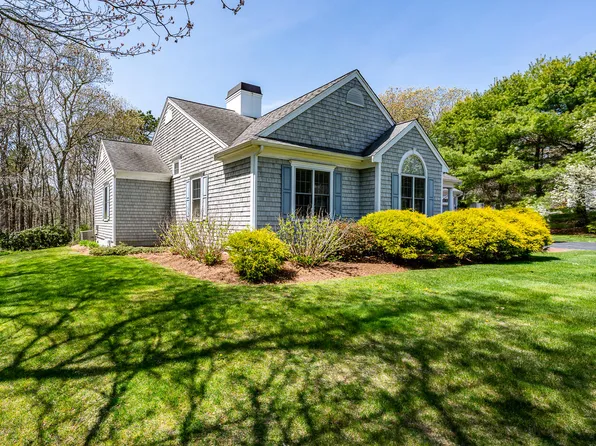 69 Regatta Drive, Mashpee, MA 02649
