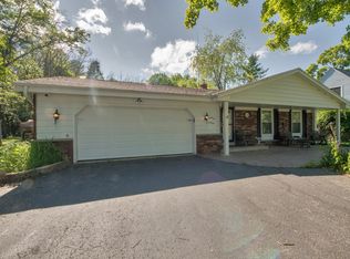 9561 S Nicholson Rd, Oak Creek, WI 53154