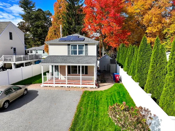 68 Mascuppic Trl, Tyngsboro, MA 01879
