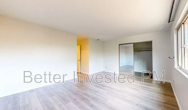 1417 Gregory Ct — Photo 11