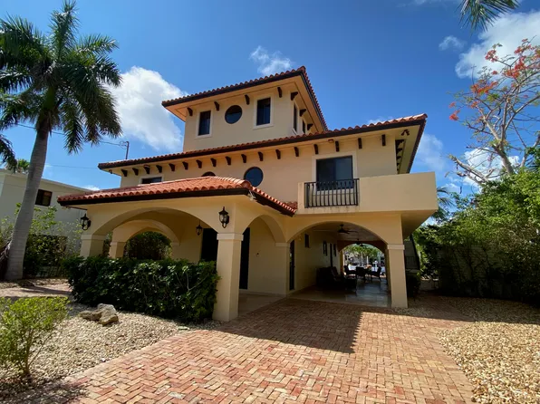 9 S Exuma Rd, Key Largo, FL 33037