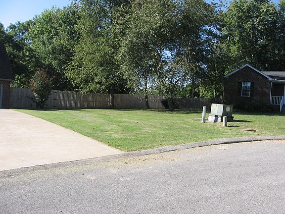 Home for Sale in Greenbrier,