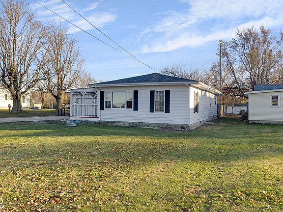 2nd image of 4509 E 400 S