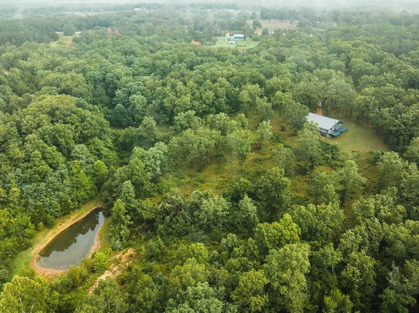 704 E Highway 8, Steelville, MO 65565